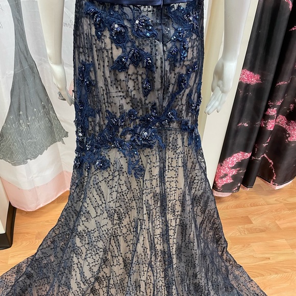 Custom 1 of a kind gown size 24 navy and nude with train beautiful beadwork nwt - Picture 3 of 6